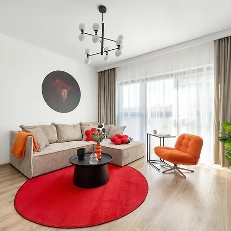 Stylish With Underground Parking And A Perfect Location By Renters アパート